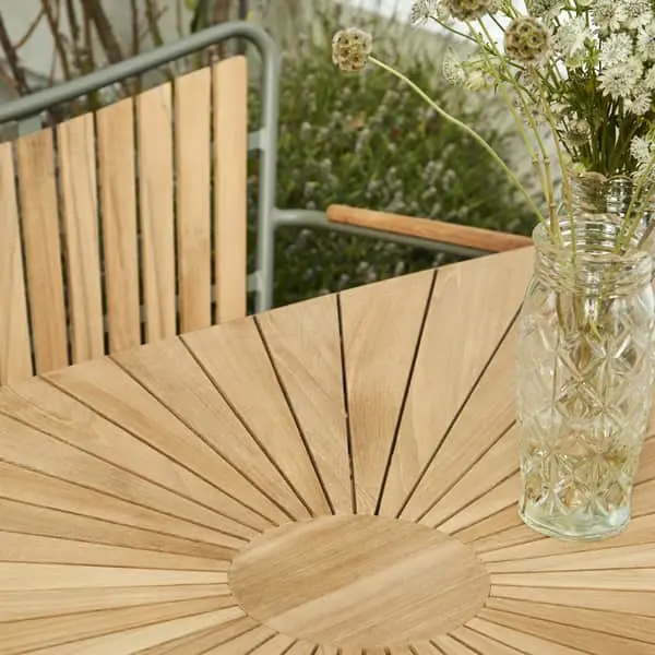 Mandalay Marguerit Havemøbelsæt - 1 Bord Og 2 Stole 4 Mandalay Marguerit Havemøbelsæt - 1 Bord Og 2 Stole - Billede 2